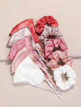 Load image into Gallery viewer, MASK WITH SCRUNCHIES