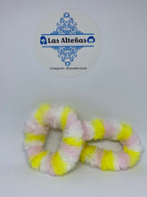 Load image into Gallery viewer, 🤚HAND MADE  SCRUNCHIES