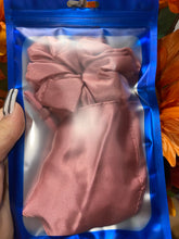 Load image into Gallery viewer, MASK WITH SCRUNCHIES
