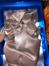 Load image into Gallery viewer, MASK WITH SCRUNCHIES