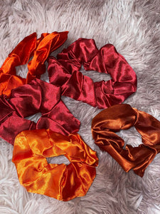 SATIN SILK SCRUNCHIES