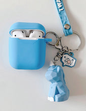 Load image into Gallery viewer, AIRPOD CASE WITH KEYCHAINS
