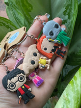 Load image into Gallery viewer, HARRY POTTER KEYCHAIN
